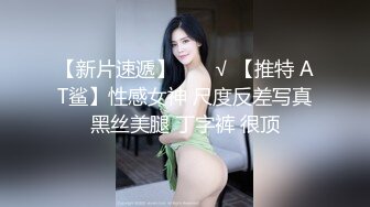  高颜值牛仔裤低胸小姐姐到酒店约会 温柔痴缠用力抱住好爽好销魂 大长腿笔直白嫩扛起啪啪