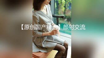 后入丰乳肥臀的老婆