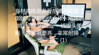   变态少女黑丝情趣露脸跟无能大哥激情啪啪，给大哥来个深喉交，大哥带上金枪不倒大鸡巴各种爆草少妇刺激S