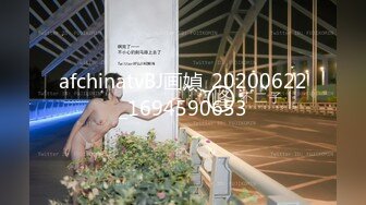 【小虎牙熟女少妇三P大站】前后夹击第一视角观感很好，女上位表情销魂