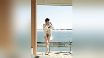 【在线】云宝宝 – 老板的私人玩物 (13P+1V-26MB)